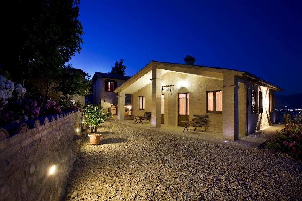 Agriturismo Il Girasole Montefalco Eksteriør bilde